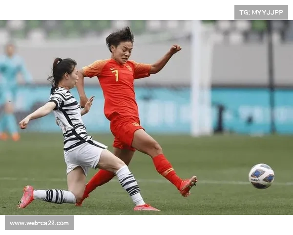 颁奖仪式王霜手举国旗哽咽，女足更衣室合唱《铿锵玫瑰》